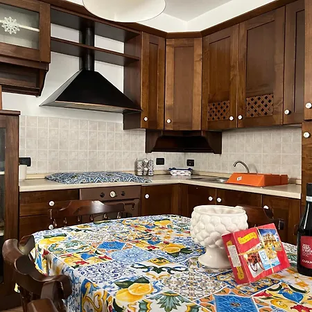 Nikuzza House Holiday home